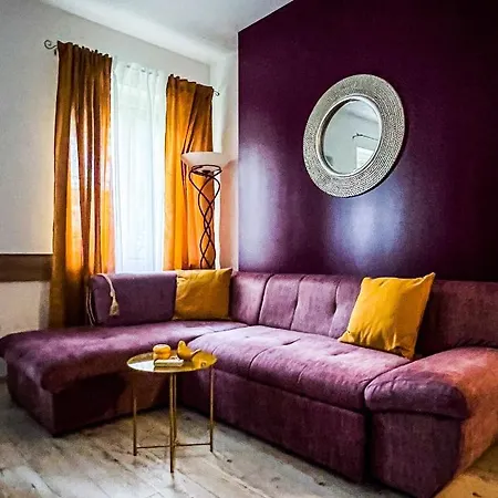 My Place De Luxe Apartment