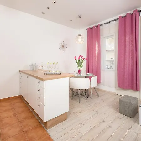 My Place De Luxe Apartment
