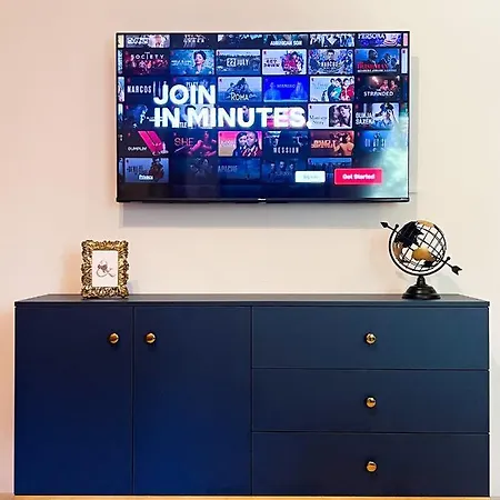 My Place De Luxe * Split