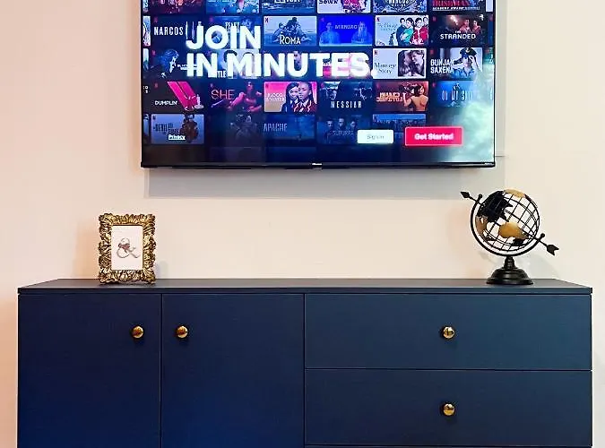 My Place De Luxe * Split